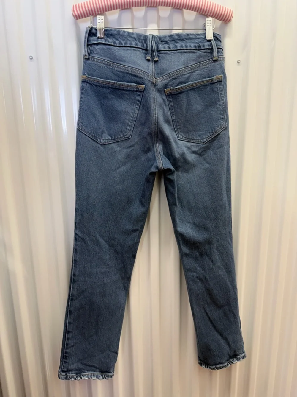 Good American Jeans Size 27 Blue High Rise Straight Leg Raw Hem Denim 4/27‎